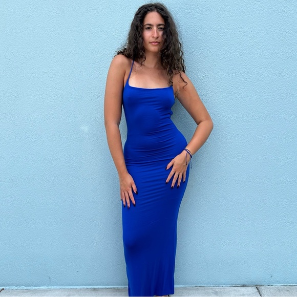 New 💙 Summer is sexier in the color of the season This Beautiful Malibu Maxi - Picture 3 of 7